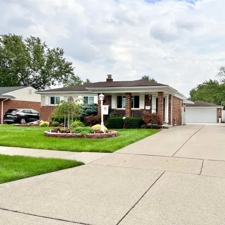 Buy this 3 bed house on 13030 Masonic Boulevard in Warren, MI 48088