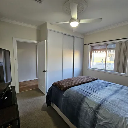 Rent this 3 bed apartment on Gralen Street in Wodonga VIC 3690, Australia