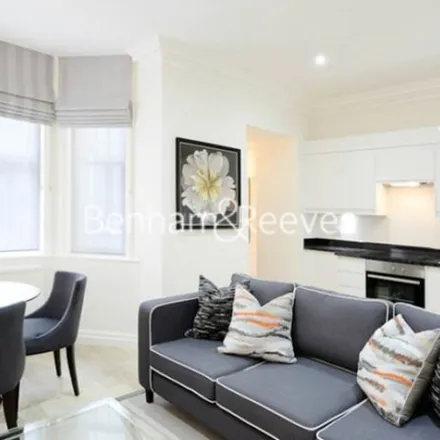 Image 7 - 53 Kensington Court, London, W8 5DD, United Kingdom - Apartment for rent