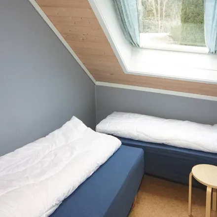 Rent this 4 bed house on Hatlestrand in Hatlestrandsvegen, 5635 Hatlestrand