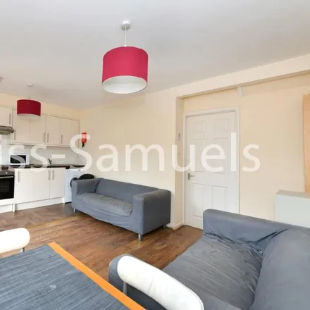 Image 1 - St Wilfrid and Apos's, Lorrimore Road, London, SE17 3LZ, United Kingdom - Townhouse for rent