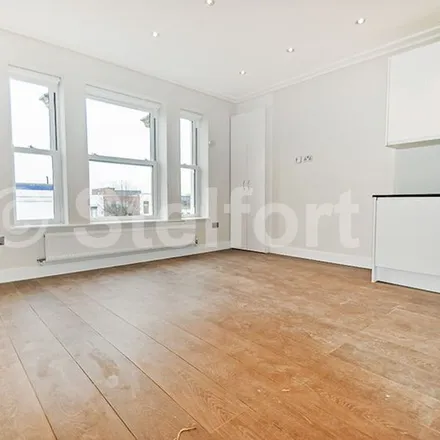 Image 2 - 546 Holloway Road, London, N7 6JP, United Kingdom - Apartment for rent