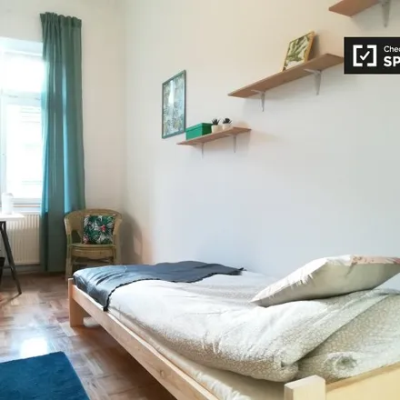 Rent this 6 bed room on Aleje Ujazdowskie in 00-557 Warsaw, Poland