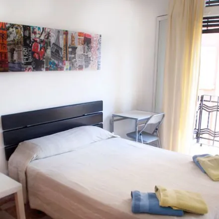 Image 5 - Hedra, Carrer d'Àngel Guimerà, 46008 Valencia, Spain - Apartment for rent