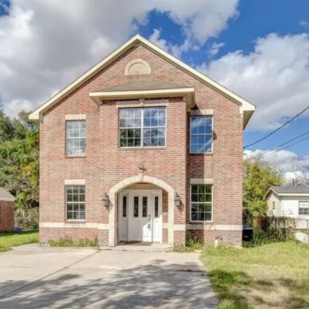 Rent this 6 bed house on 14685 Renault Street in Cloverleaf, Harris County