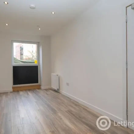 Rent this 3 bed apartment on 1b Slateford Gait in City of Edinburgh, EH11 1GT