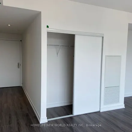 Image 4 - Panda Condos, Lane W Yonge S Elm, Old Toronto, ON M5G 1H1, Canada - Apartment for rent