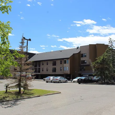 Image 1 - Cedarbrae Manor Apartments, 11611 Oakfield Drive SW, Calgary, AB T2W 4R5, Canada - Apartment for rent