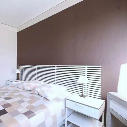 Image 4 - Rue d'Oradour-sur-Glane, 75015 Paris, France - Apartment for rent