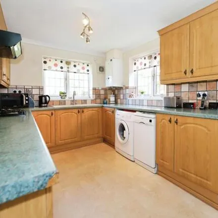 Image 3 - Richmond Drive, South Staffordshire, WV6 7UQ, United Kingdom - House for sale