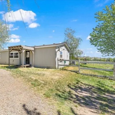 Buy this studio apartment on 12749 Wide Hollow Road in Ahtanum, WA 98908