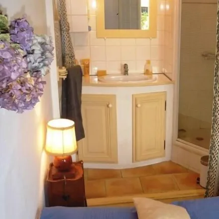 Rent this 3 bed house on Route de Villes sur Auzon in 84570 Mormoiron, France
