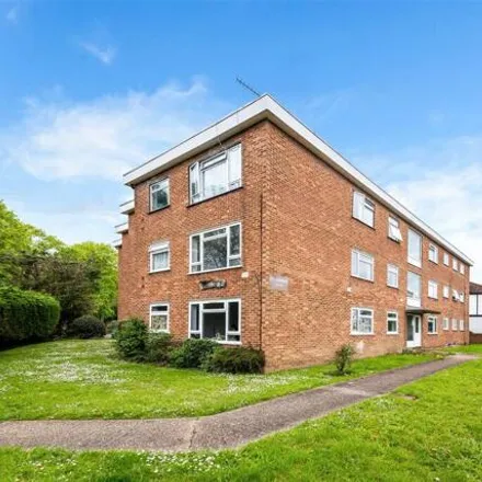 Buy this 2 bed apartment on Wrythe Lane in London, SM5 2RA
