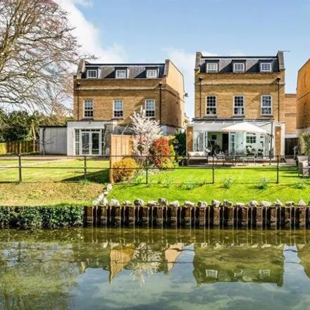 Image 5 - Manor House Gardens, Wormley, EN10 6GN, United Kingdom - Townhouse for sale