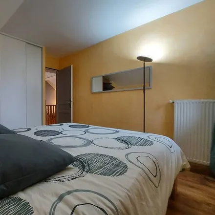 Rent this 2 bed house on 74410 Saint-Jorioz
