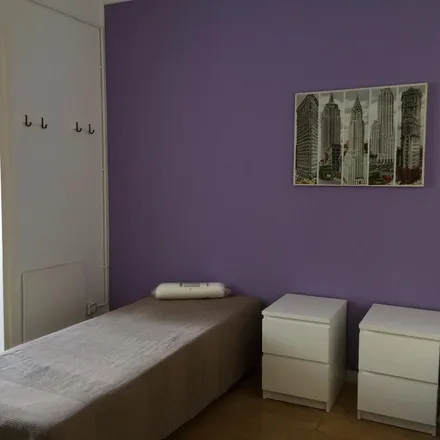 Rent this 6 bed apartment on Farmàcia Esteban Boter in Margarita, Carrer de Muntaner