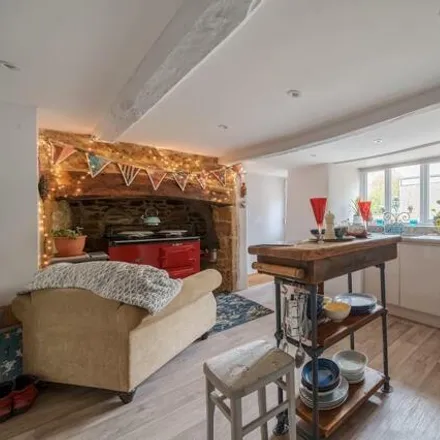 Image 3 - Oxford Road, Adderbury, OX17 3NF, United Kingdom - Townhouse for sale