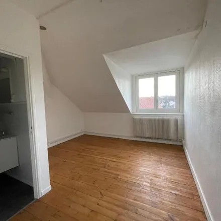 Rent this 2 bed apartment on Cavée du Quesnoy in 80270 Bettencourt-Rivière, France