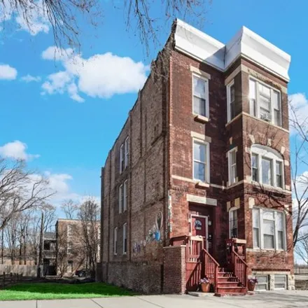 Buy this 6 bed house on 3326 East 90th Street in Chicago, IL 60617