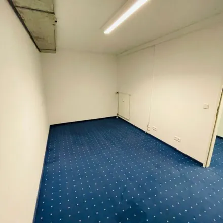 Rent this 15 bed apartment on Georg-Strobel-Straße 3b in 90489 Nuremberg, Germany