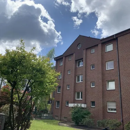 Rent this 3 bed apartment on Siegstraße 4 in 45136 Essen, Germany