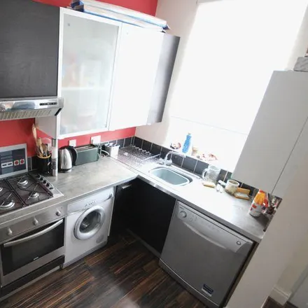 Rent this 3 bed house on St Ann's Mount in Leeds, LS4 2PJ
