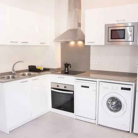 Image 7 - Carrer de Marià Cuber, 42, 46011 Valencia, Spain - Apartment for rent
