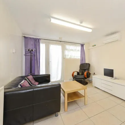 Rent this 1 bed room on 3 Sycamore Avenue in London, W5 4LD