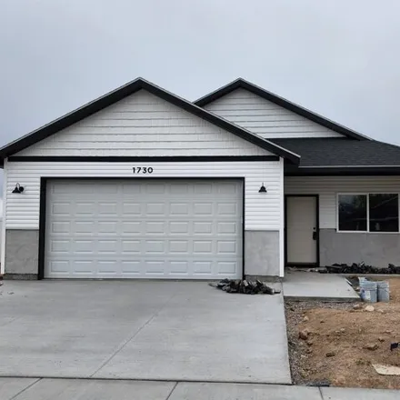 Buy this 3 bed house on unnamed road in Chubbuck, ID 83202