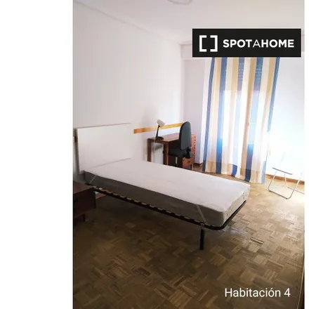 Rent this 5 bed room on Plaça de Maria Beneyto (Escriptora) in Valencia, Spain