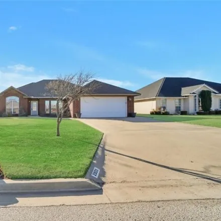 Buy this 4 bed house on 2907 Hunter Pointe in Altus, OK 73521
