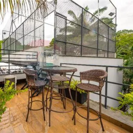 Rent this 5 bed house on Rua Tomé Portes 55 in Parada Inglesa, Região Geográfica Intermediária de São Paulo - SP