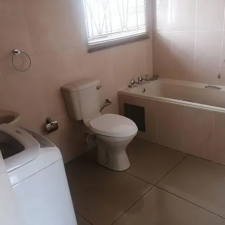 Image 4 - Wally Place, Johannesburg Ward 119, Johannesburg, 2001, South Africa - Apartment for rent