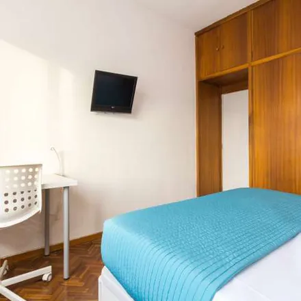 Rent this 7 bed apartment on Madrid in Paseo de la Castellana, 230