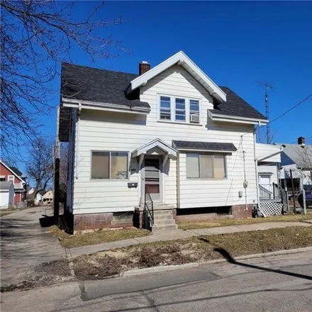 Buy this 3 bed house on 381 East Central Avenue in Toledo, OH 43608
