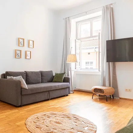 Rent this 3 bed apartment on Stanislausgasse 9 in 1030 Vienna, Austria