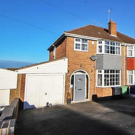 Buy this 3 bed duplex on Tiled House Lane in Bromley, DY5 4LQ
