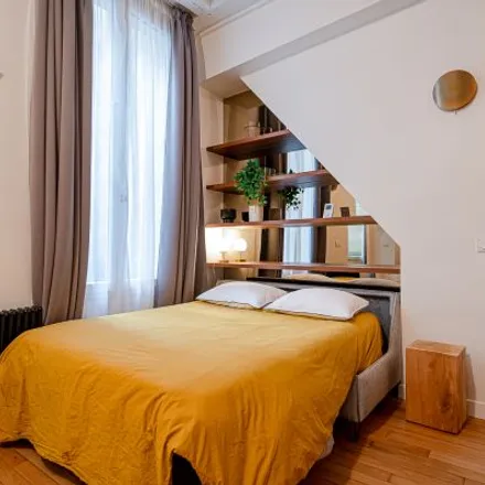 Image 3 - 55 Rue Montmartre, 75002 Paris, France - Apartment for rent