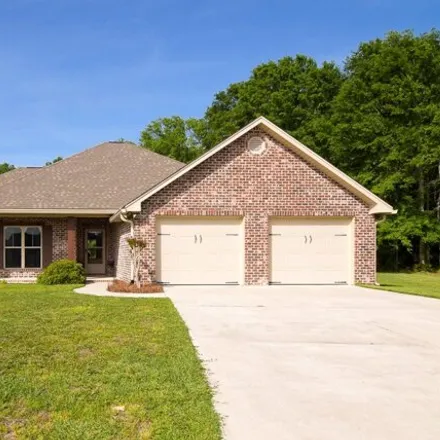 Buy this 4 bed house on 98 East Sycamore in Sumrall, Lamar County