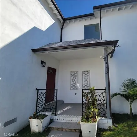 Image 2 - 1380 Carmona Avenue, Los Angeles, CA 90019, USA - House for rent