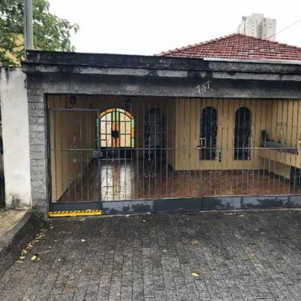 Buy this 2 bed house on Rua Doutor Elísio de Castro 401 in Vila Dom Pedro I, São Paulo - SP