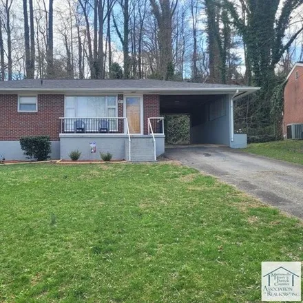 Image 1 - 215 Grey Leaf Circle, Villa Heights, Henry County, VA 24112, USA - House for sale