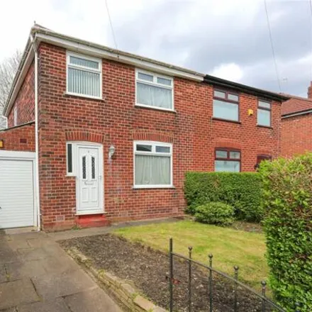 Buy this 3 bed duplex on Dorset Avenue in Cheadle Hulme, SK8 5QR