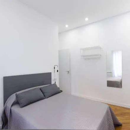 Image 7 - El Corte Inglés, Plaza de Callao, 2, 28013 Madrid, Spain - Apartment for rent