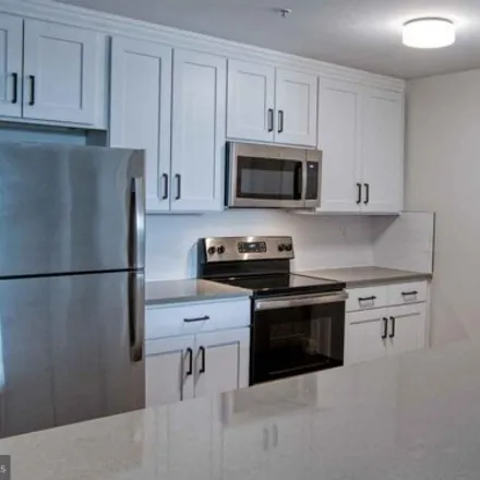 Rent this 3 bed apartment on University of Pennsylvania in Grays Ferry Avenue, Philadelphia