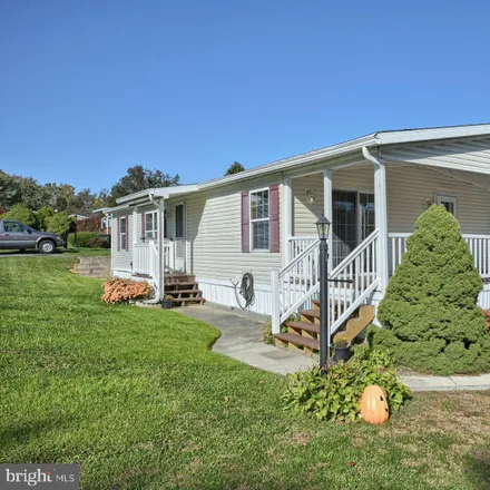 Buy this 3 bed house on Dovefield Drive in Pheasant Ridge Mobile Home Park, Rohrerstown