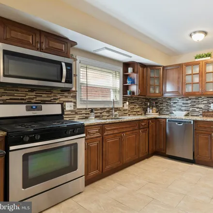 Image 4 - 7112 Valley Avenue, Philadelphia, PA 19128, USA - Townhouse for sale