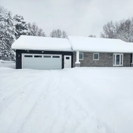Buy this 3 bed house on South Maple Island Road in Sullivan, Sullivan Township