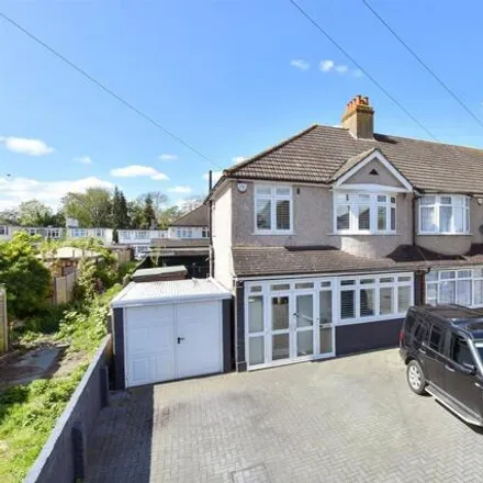 Buy this 3 bed house on Kingswood Way in London, SM6 8PB