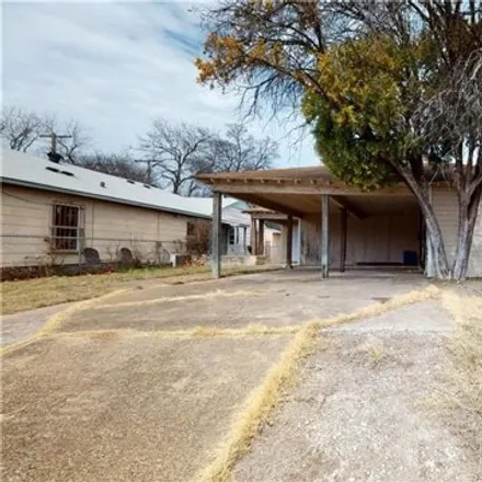 Buy this studio house on 1899 Elkins Avenue in Killeen, TX 76541